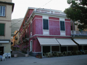 Гостиница Albergo Lungomare  Бонассола